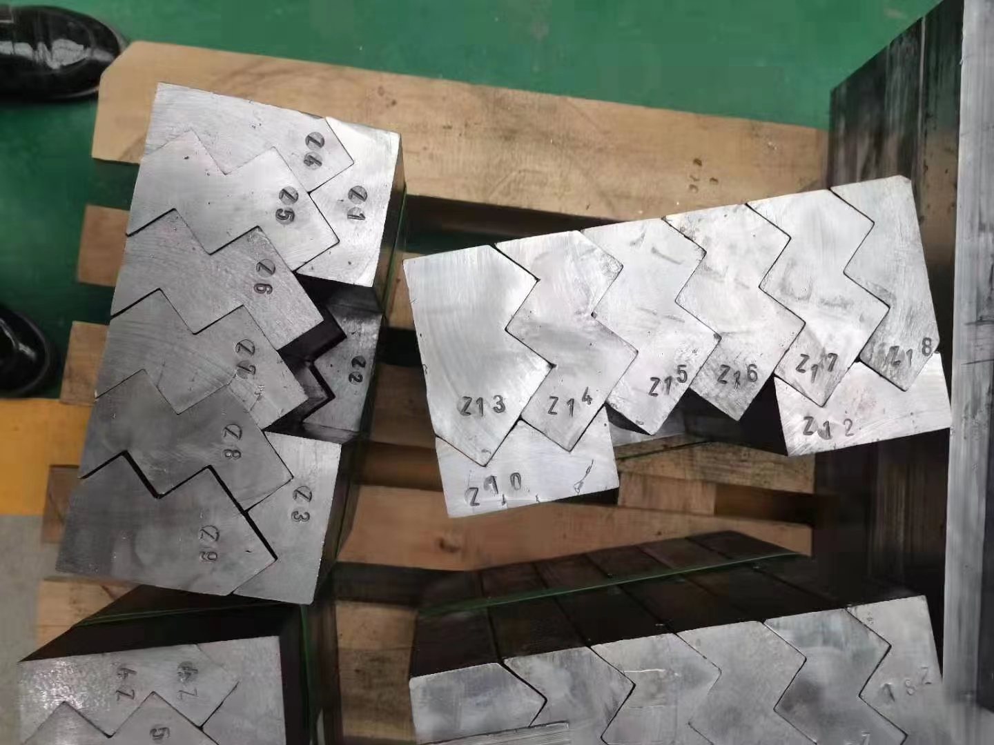 广东工业配重铅块